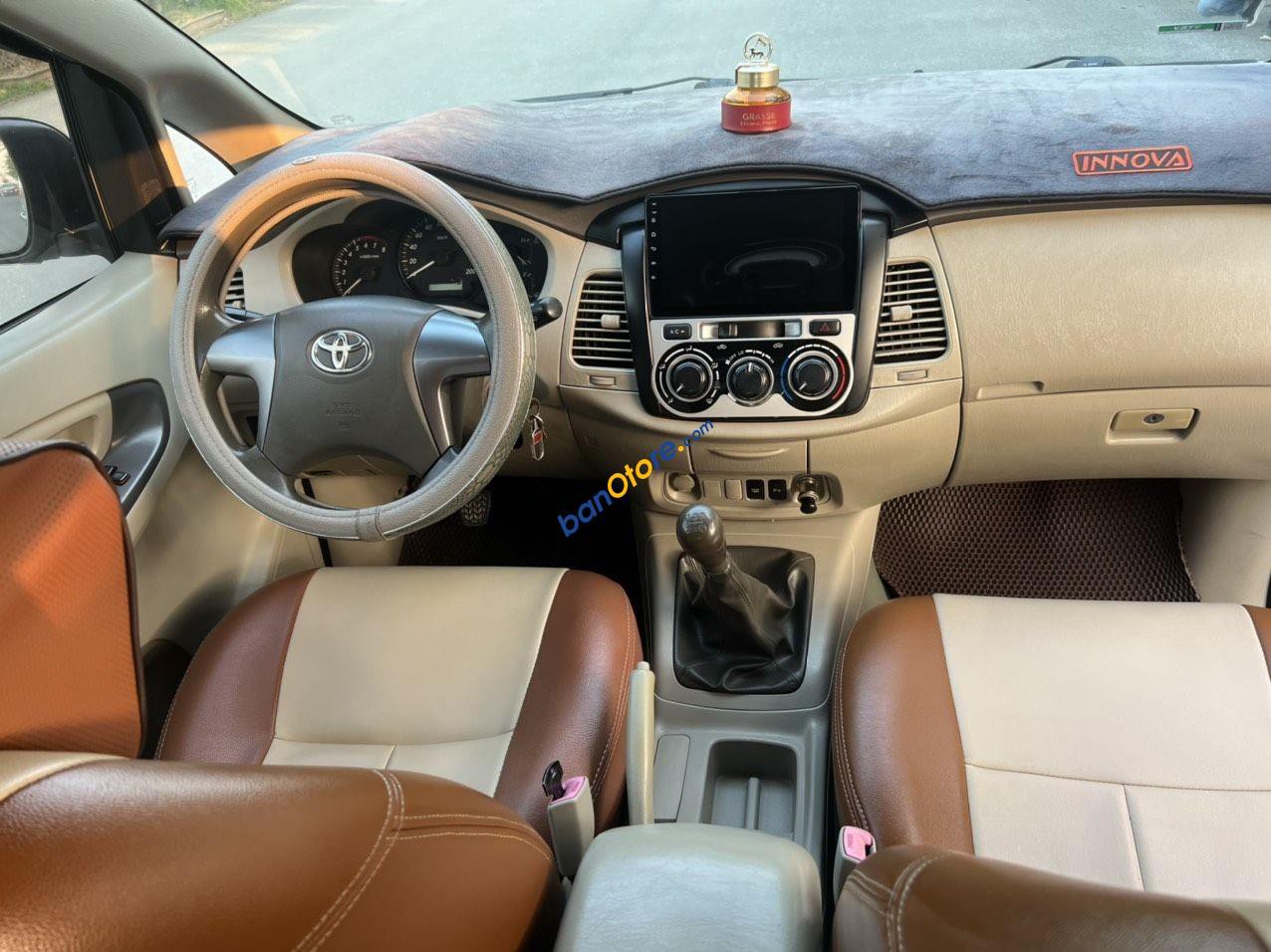 Toyota Innova 2014 - Bán xe gia đình xịn, chủ sử dụng gốc Hà Nội + đăng kiểm dài - Bao test check toàn quốc