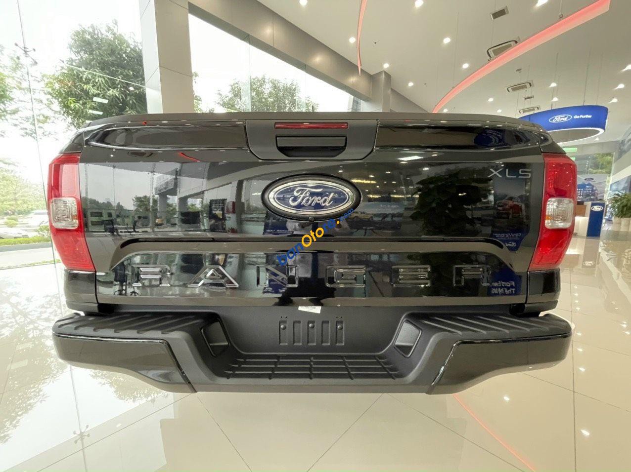 Ford Ranger 2022 - Tặng ngay chiếc Vison khi kí xe trong tháng này