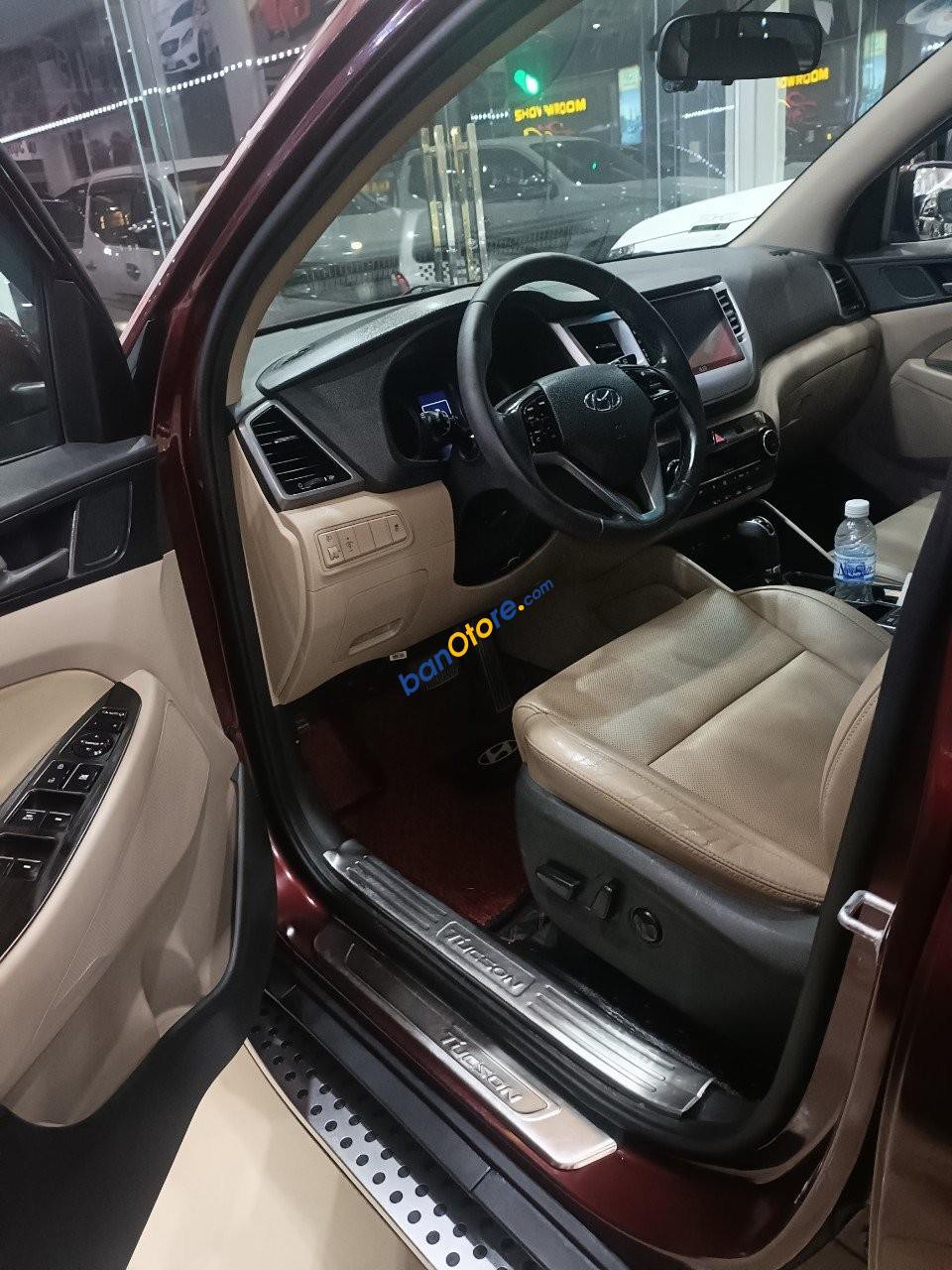 Hyundai Tucson 2018 - Xe màu đỏ, giá 650tr