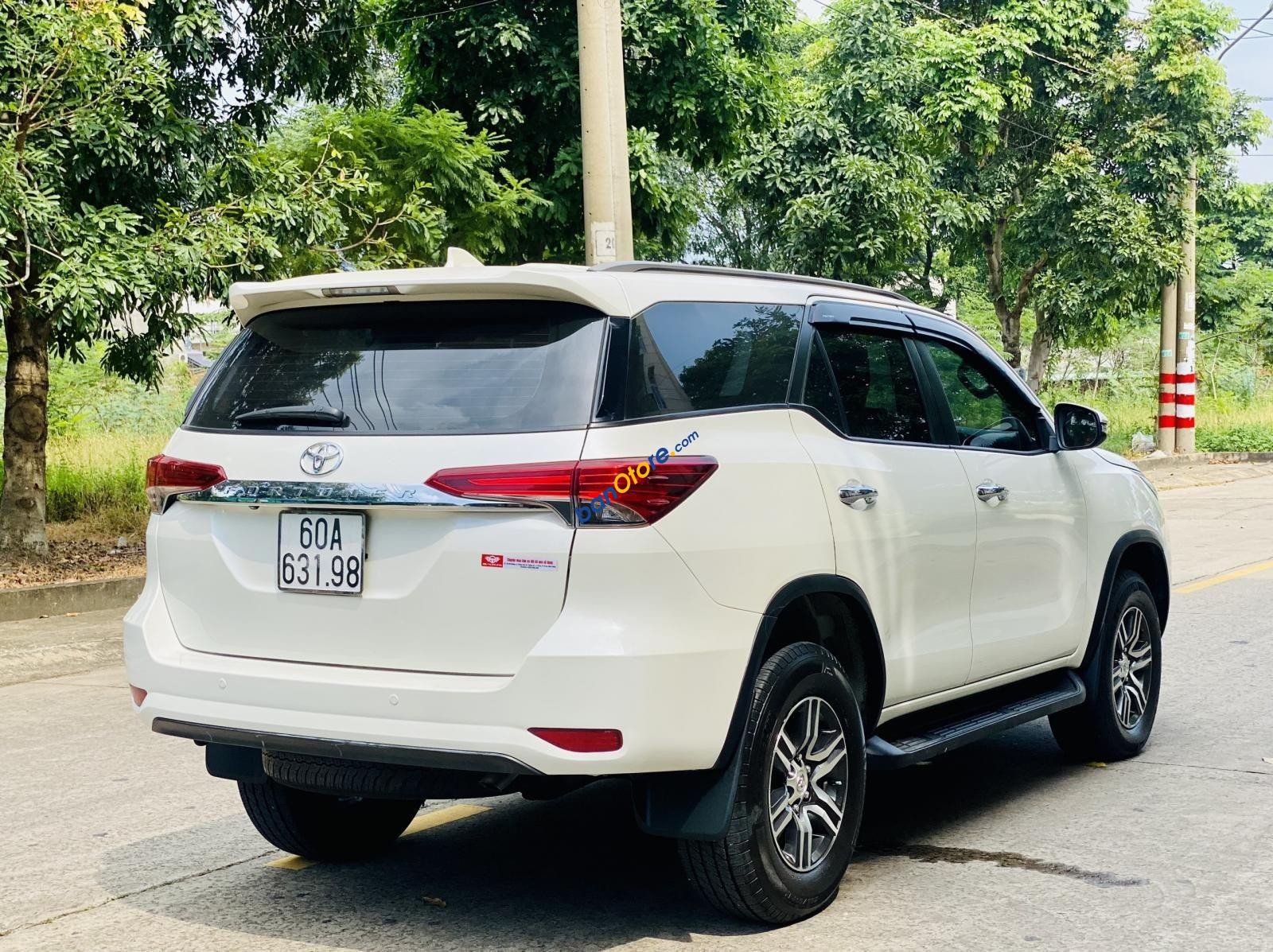 Toyota Fortuner 2019 - Màu trắng, odo 49.000km