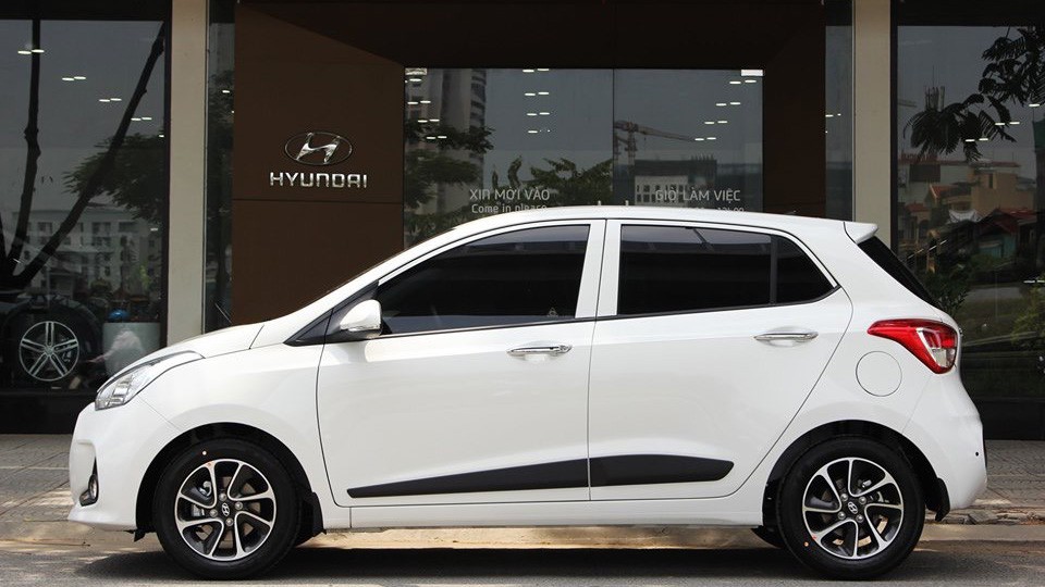 Hyundai I10 màu trắng