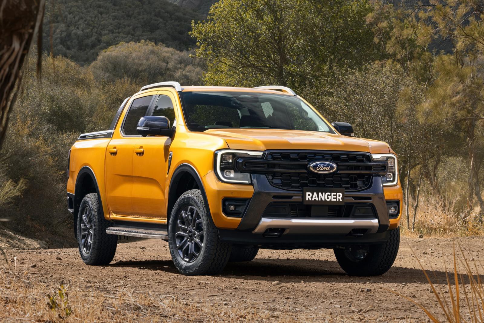 Giá xe Ford Ranger 2015