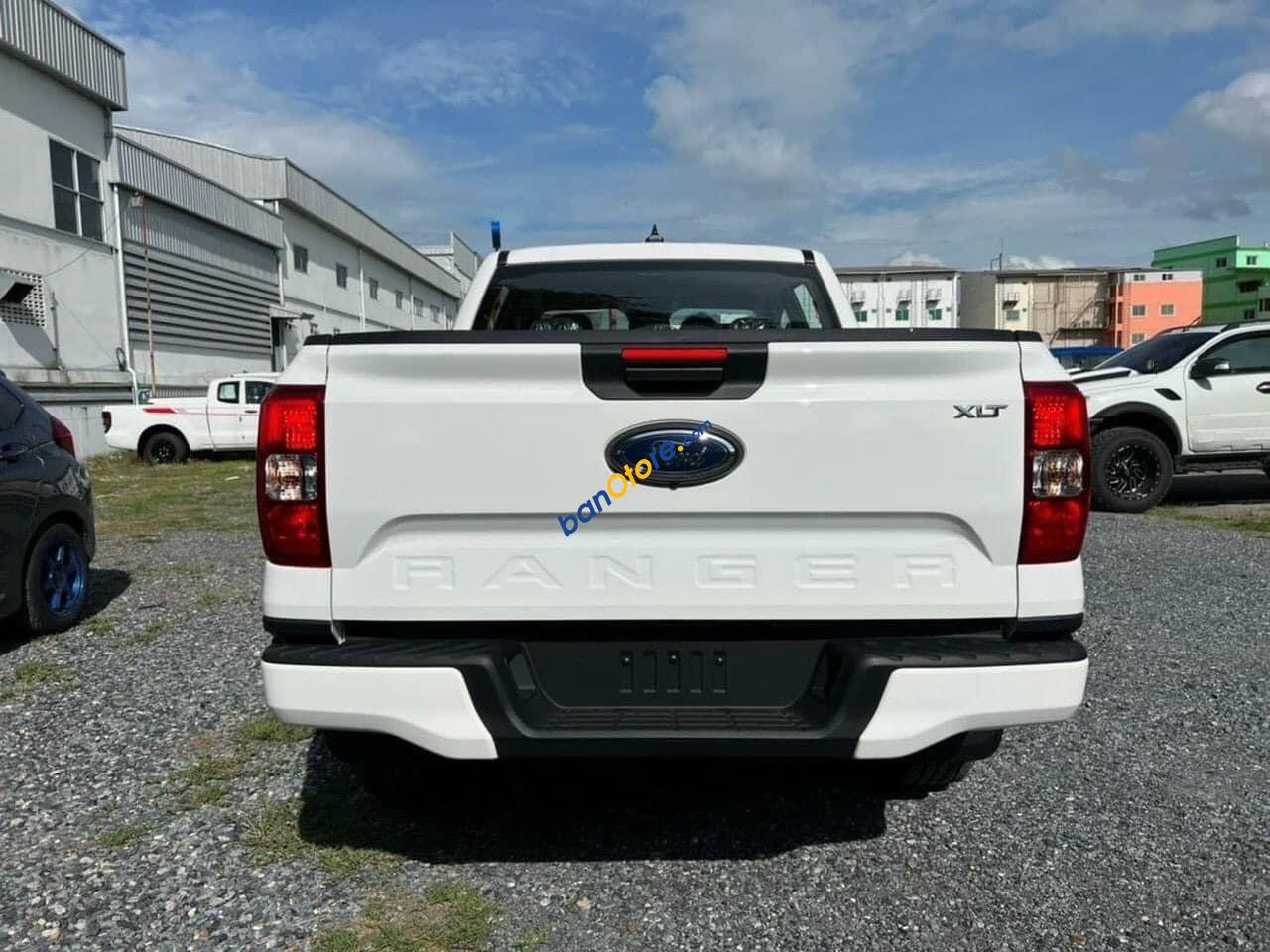Ford Ranger 2023 - Giá sốc - Giao xe ngay - Tặng bảo hiểm thân vỏ - Nắp thùng