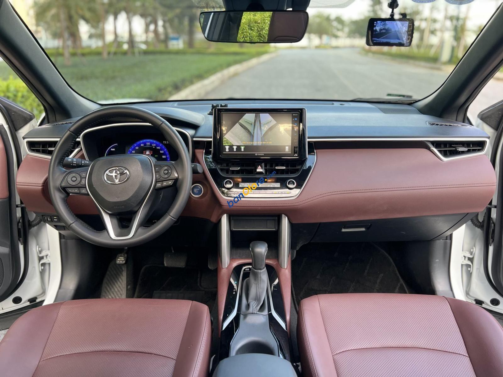 Toyota Corolla Cross 2021 - Xe màu trắng