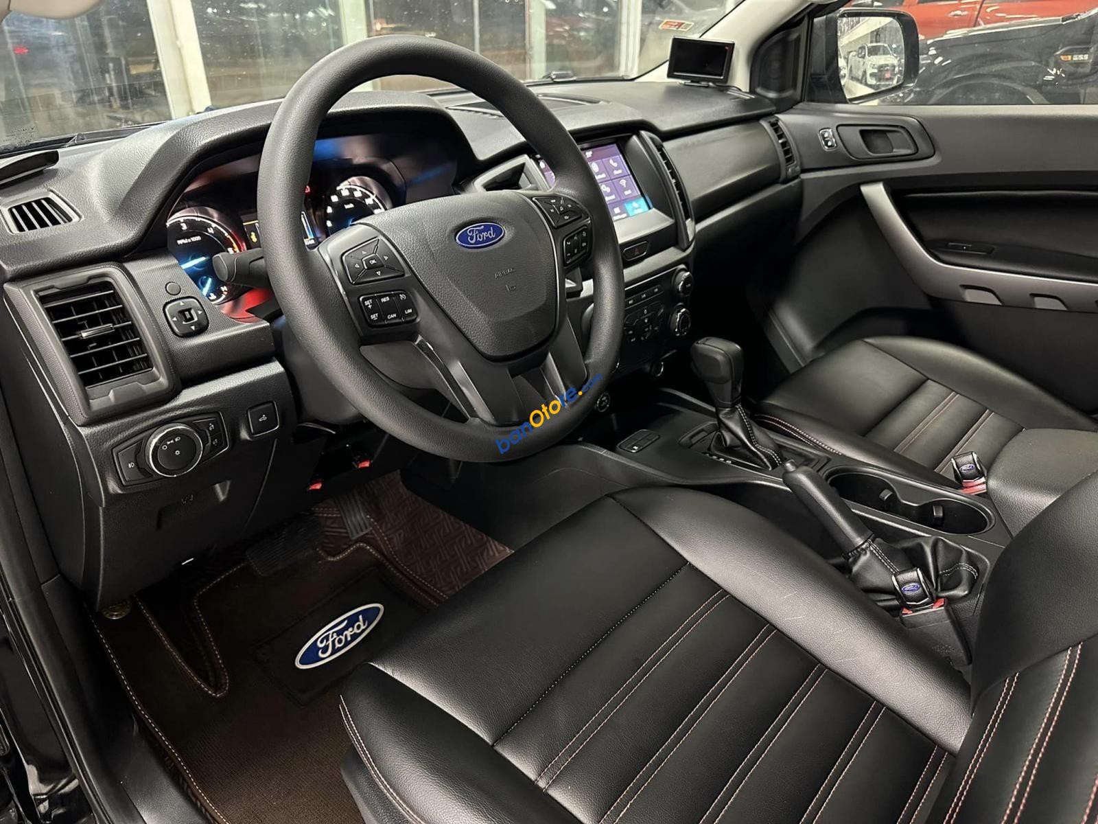 Ford Ranger 2020 - Màu đen, xe nhập