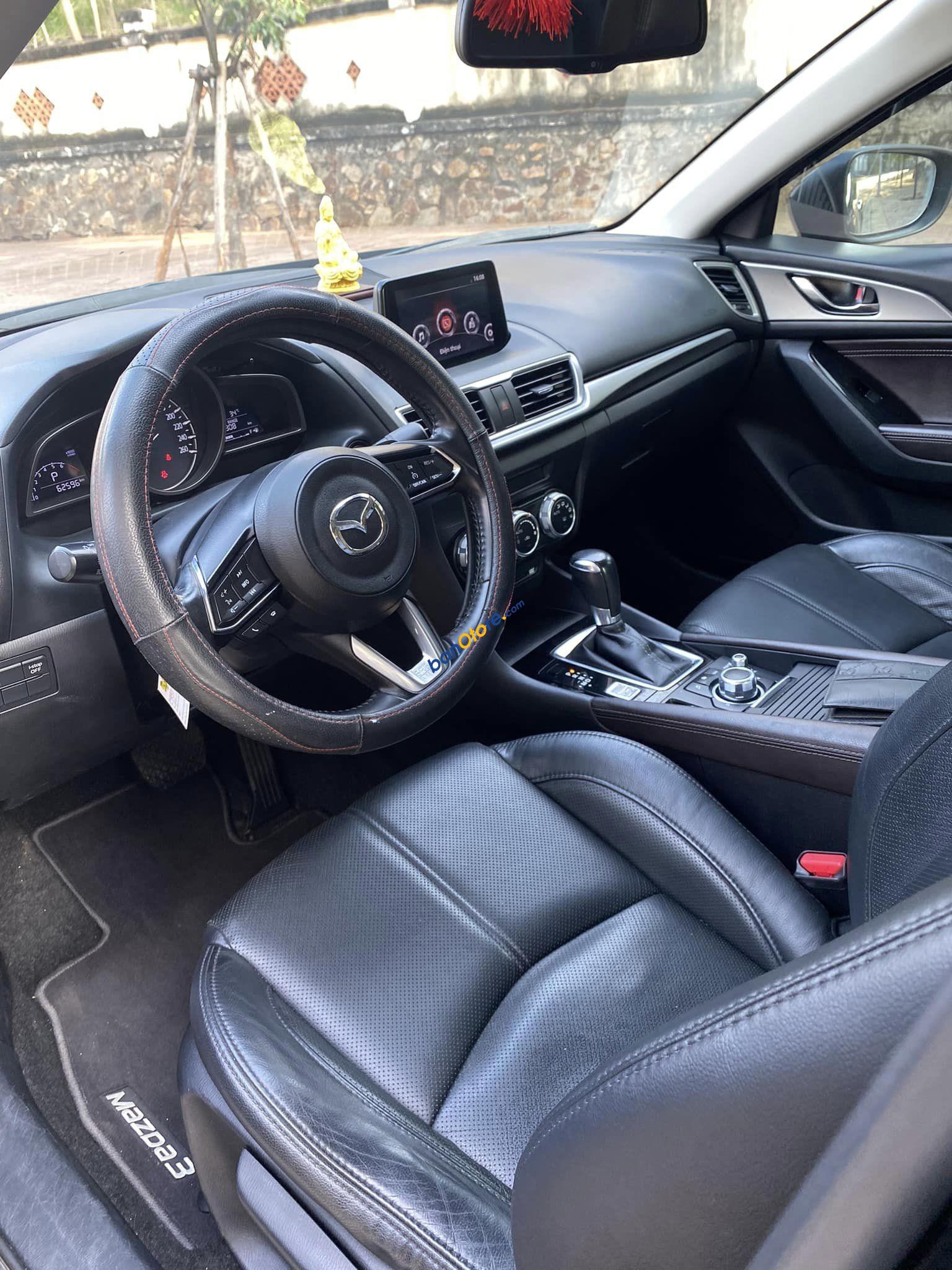 Mazda 3 2018 - Màu đen