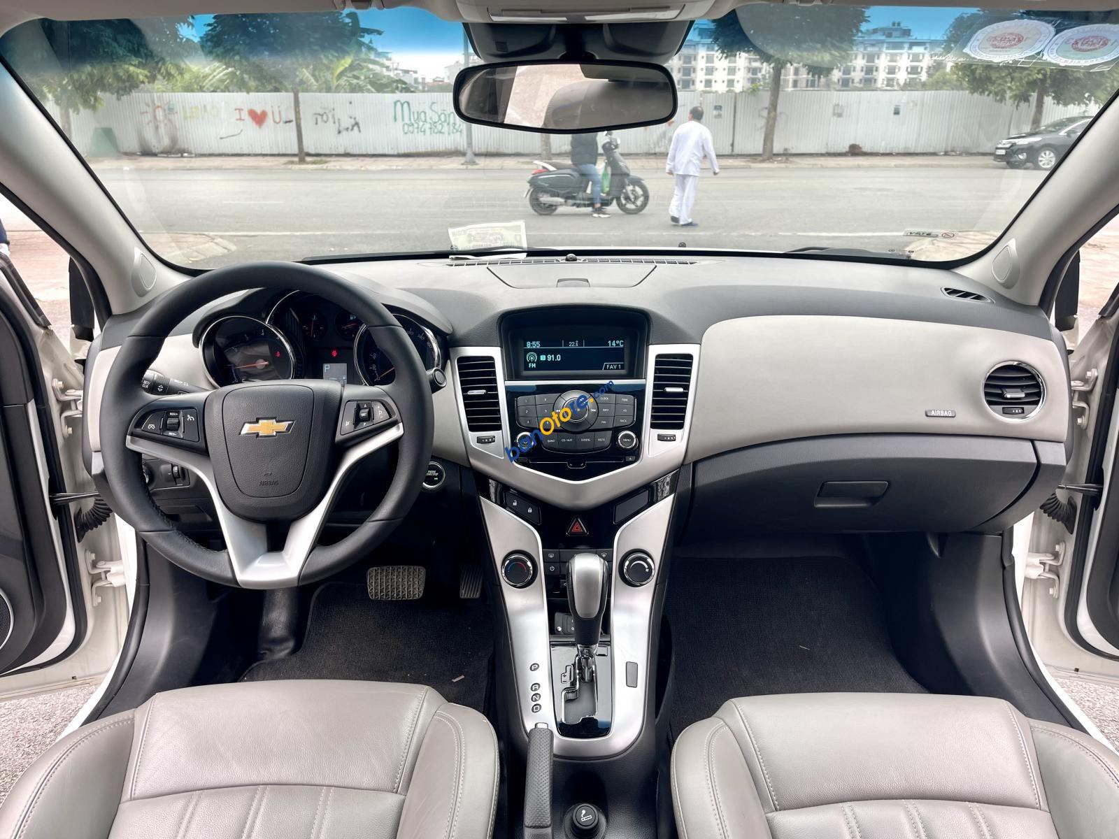 Chevrolet Cruze 2015 - Xe đẹp 6v km, không lỗi, giá rẻ cho ae đây ạ