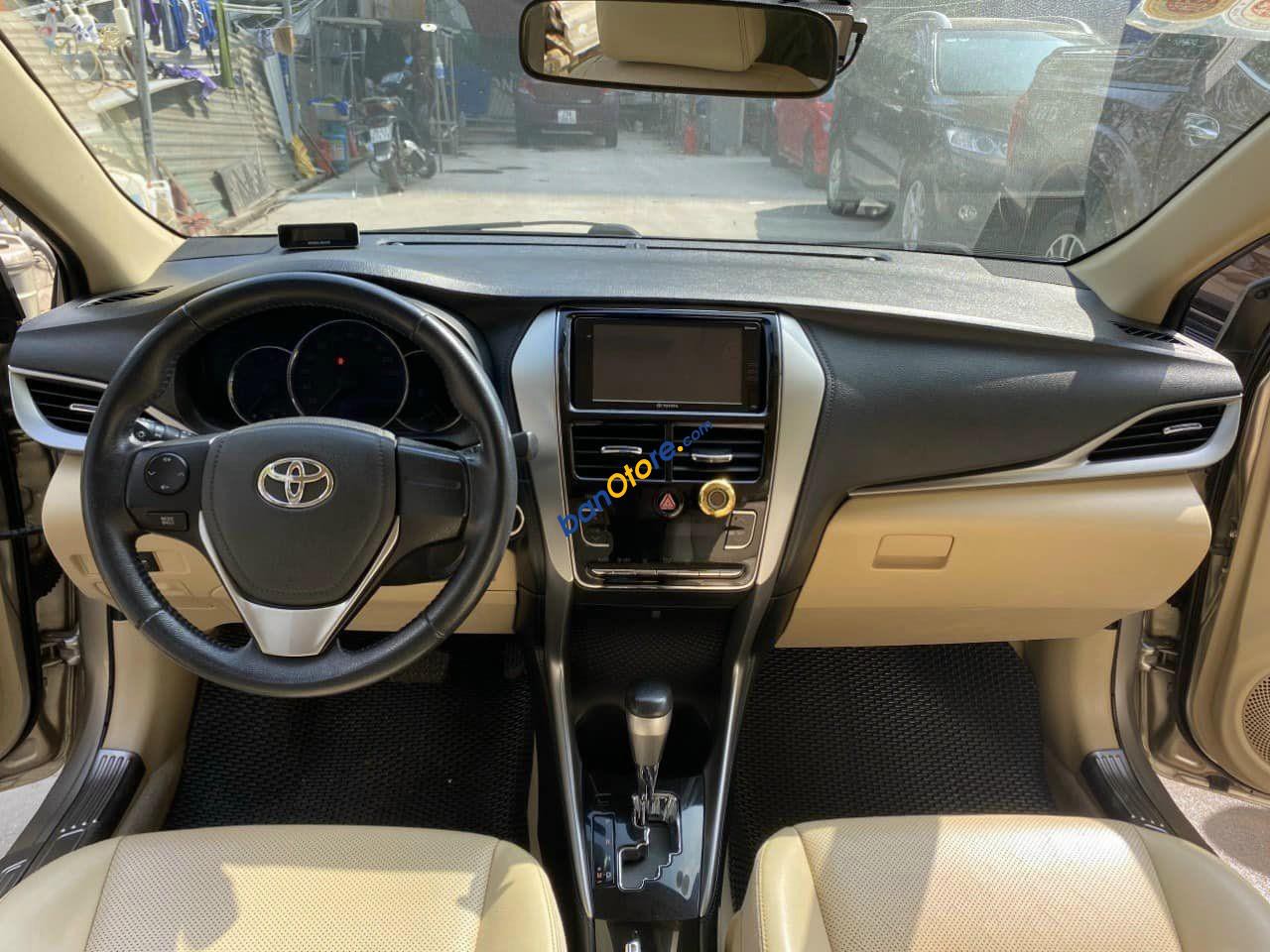 Toyota Vios 2019 - Xe màu bạc