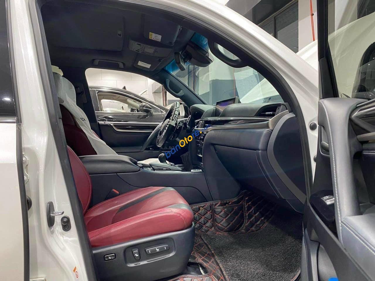 Lexus LX 570 2019 - Màu trắng, nhập khẩu nguyên chiếc