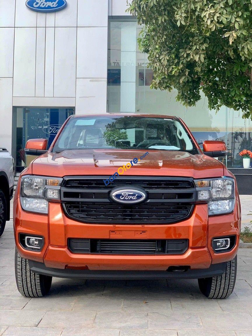 Ford Ranger 2023 - Đỏ cam