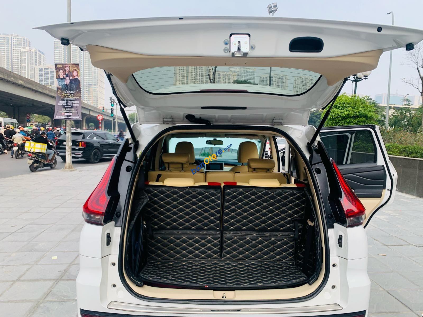 Mitsubishi Xpander 2019 - Đăng ký lần đầu 2019, xe gia đình, giá chỉ 558tr