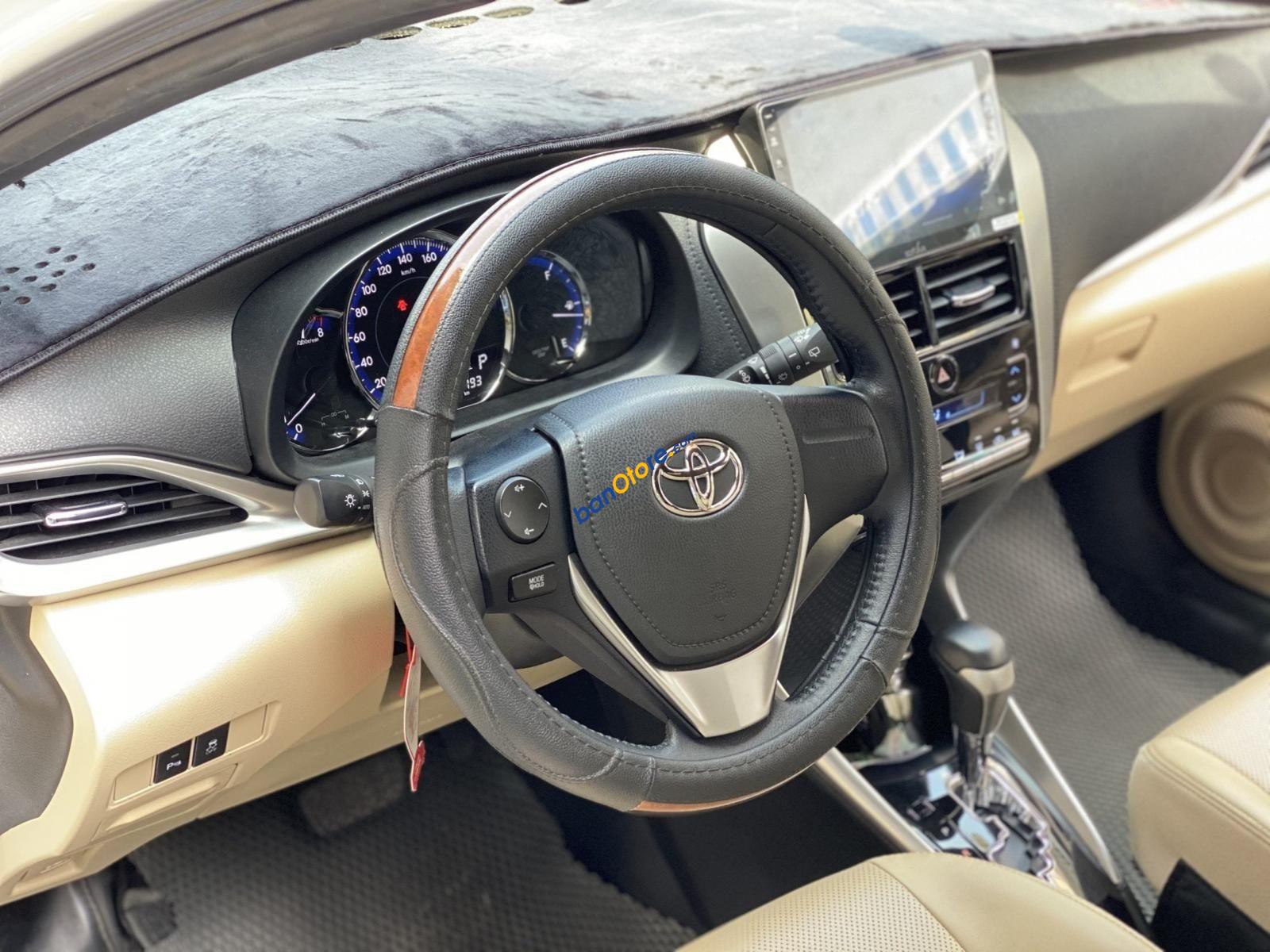 Toyota Yaris 2019 - Màu trắng