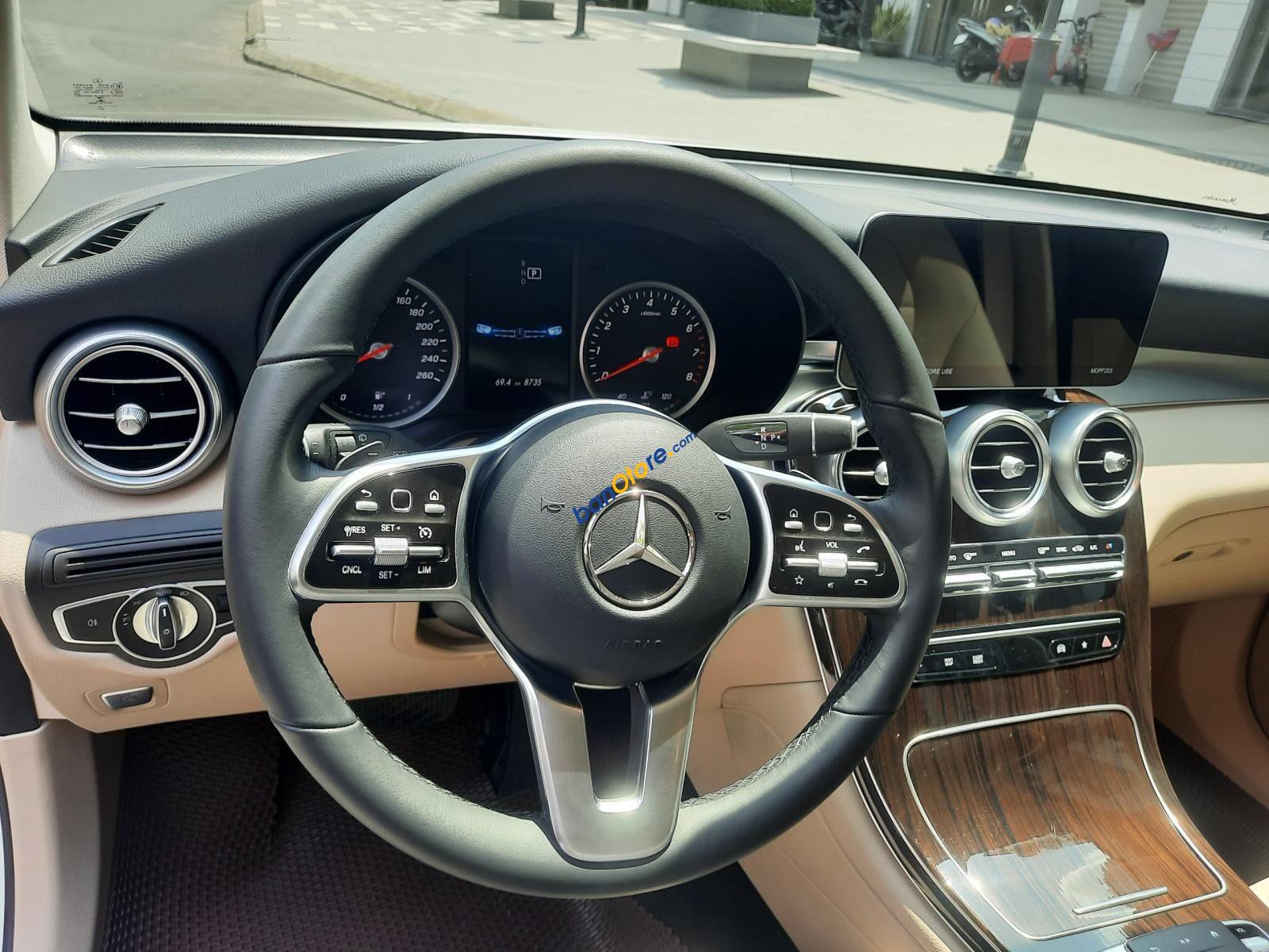 Mercedes-Benz GLC 200 2022 - Hỗ trợ vay đến 90%