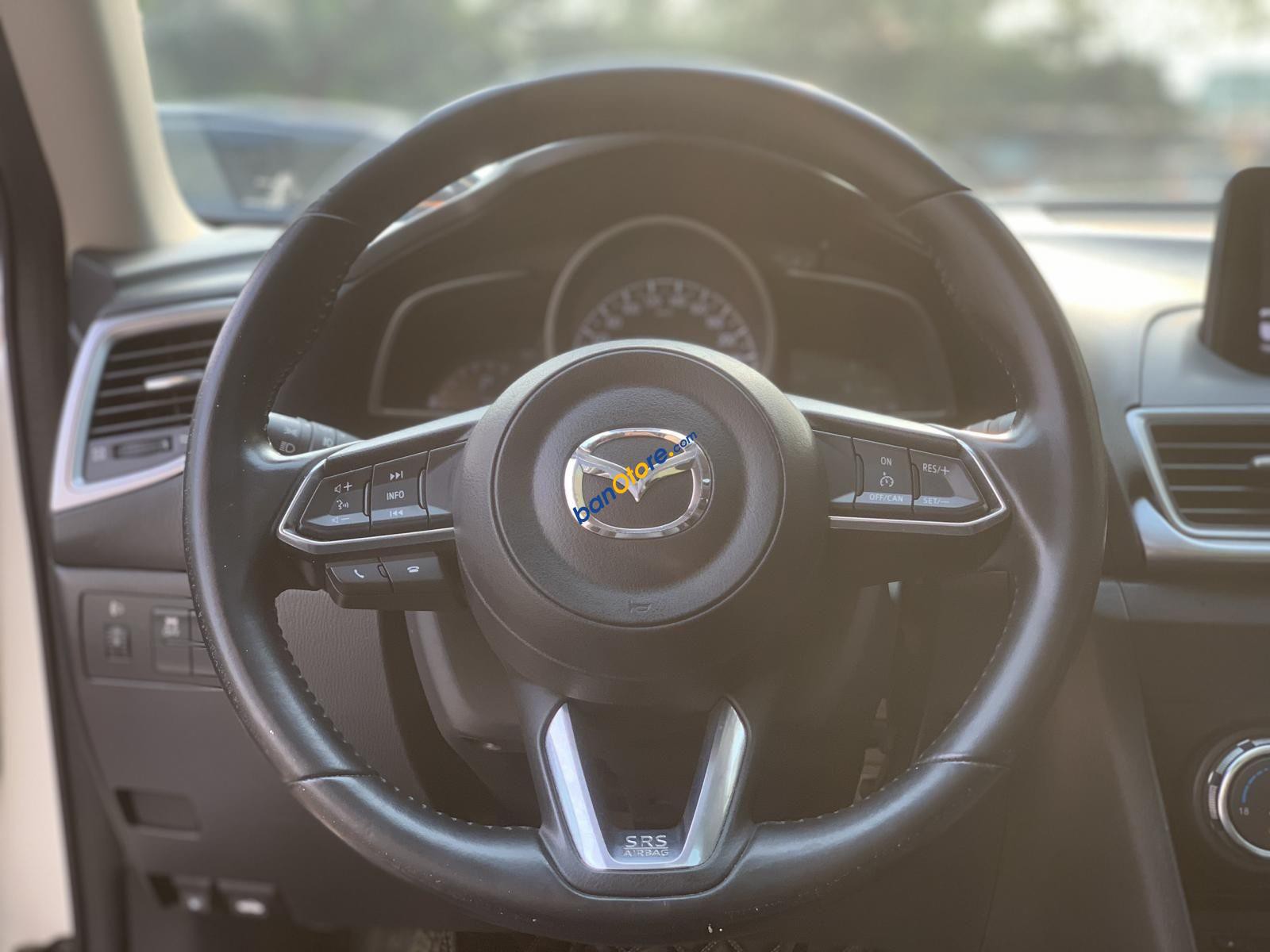 Mazda 3 2017 - Xe đẹp, biển thành phố, hỗ trợ bank 70% giá trị xe