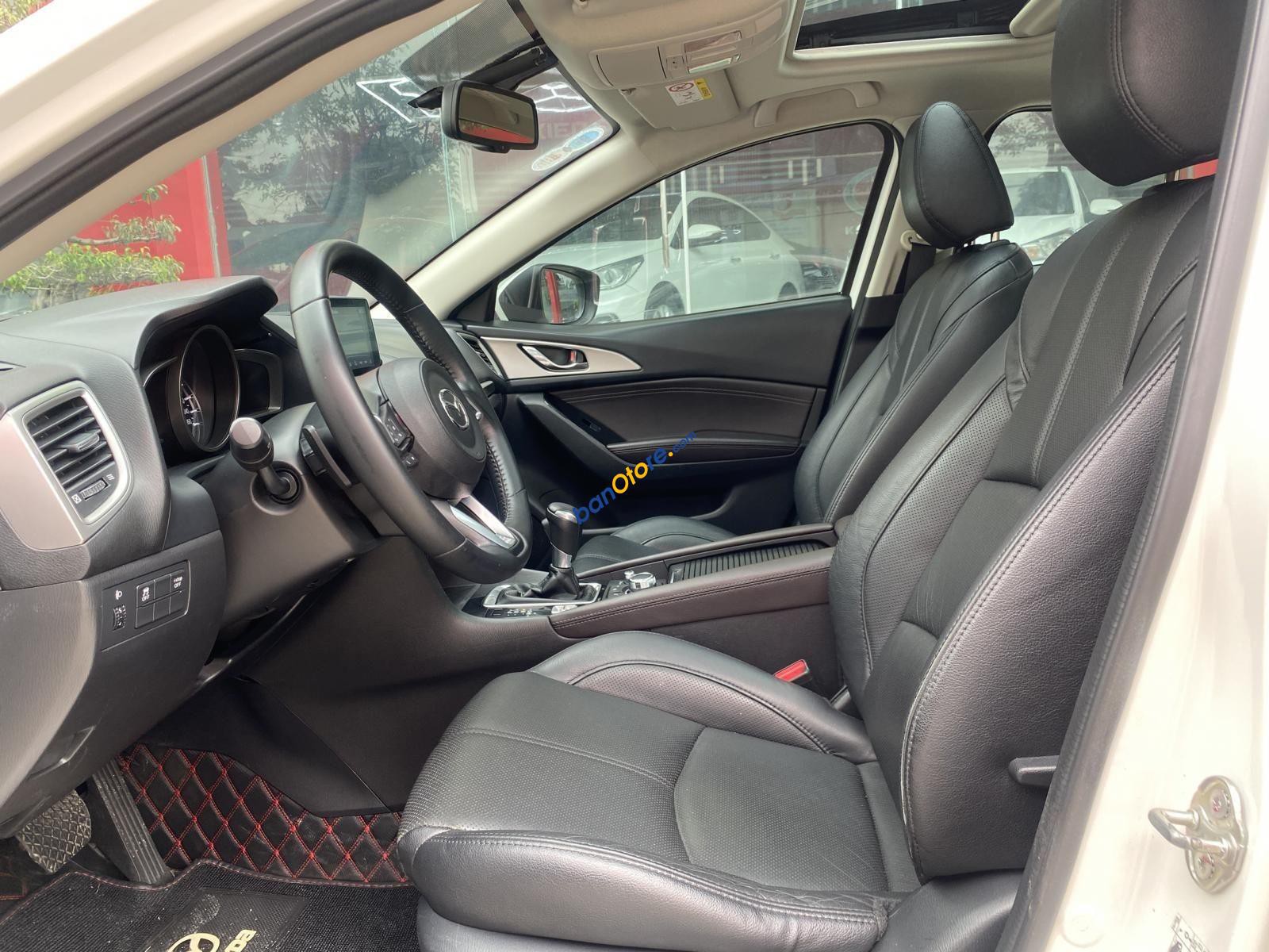 Mazda 3 2019 - Màu trắng, giá 500tr