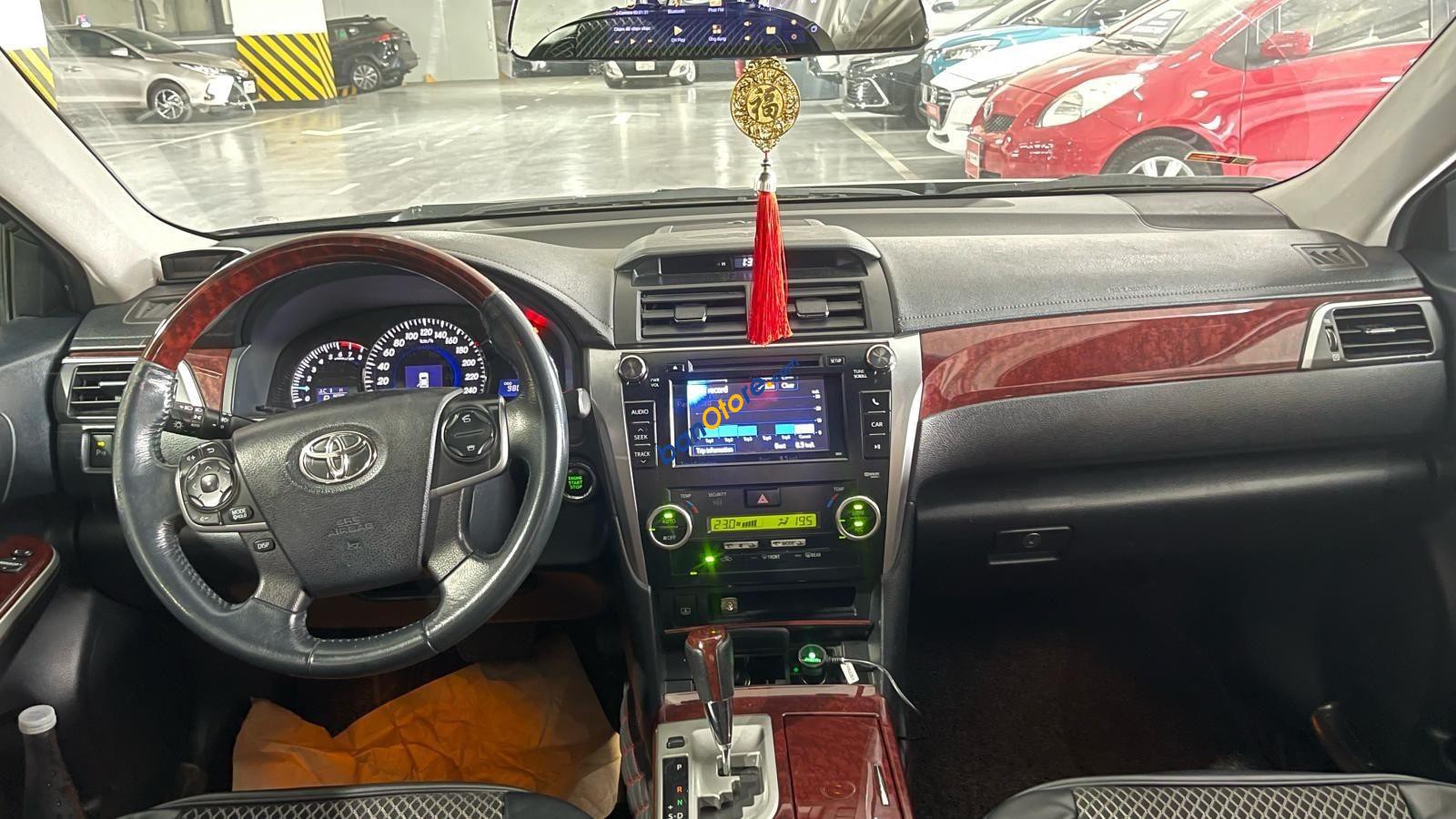 Toyota Camry 2013 - Chính hãng Toyota Sure