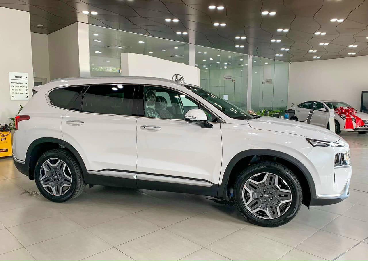 Hyundai Santa Fe 2.5 Xăng Cao Cấp 2023 - [0934718321] SANTAFE THÁNG 6 ƯU ĐÃI, GIẢM TIỀN MẶT TẶNG PHỤ KIỆN CAO CẤP.