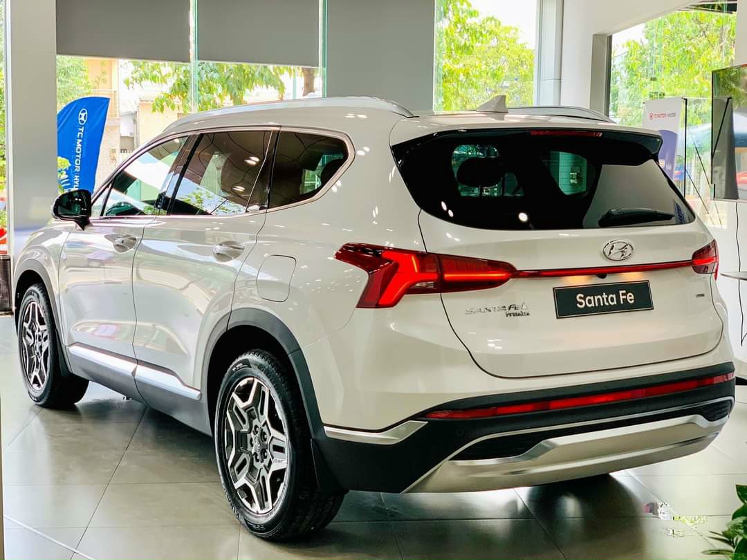 Hyundai Santa Fe 2.5 Xăng Cao Cấp 2023 - [0934718321] SANTAFE THÁNG 6 ƯU ĐÃI, GIẢM TIỀN MẶT TẶNG PHỤ KIỆN CAO CẤP.