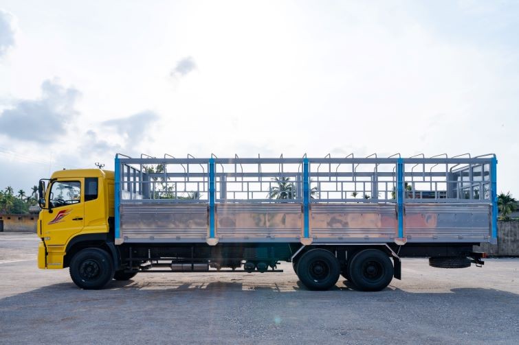 Xe tải Trên 10 tấn 2022 - Bán xe tải dongfeng 3 chân 15 tấn giao ngay