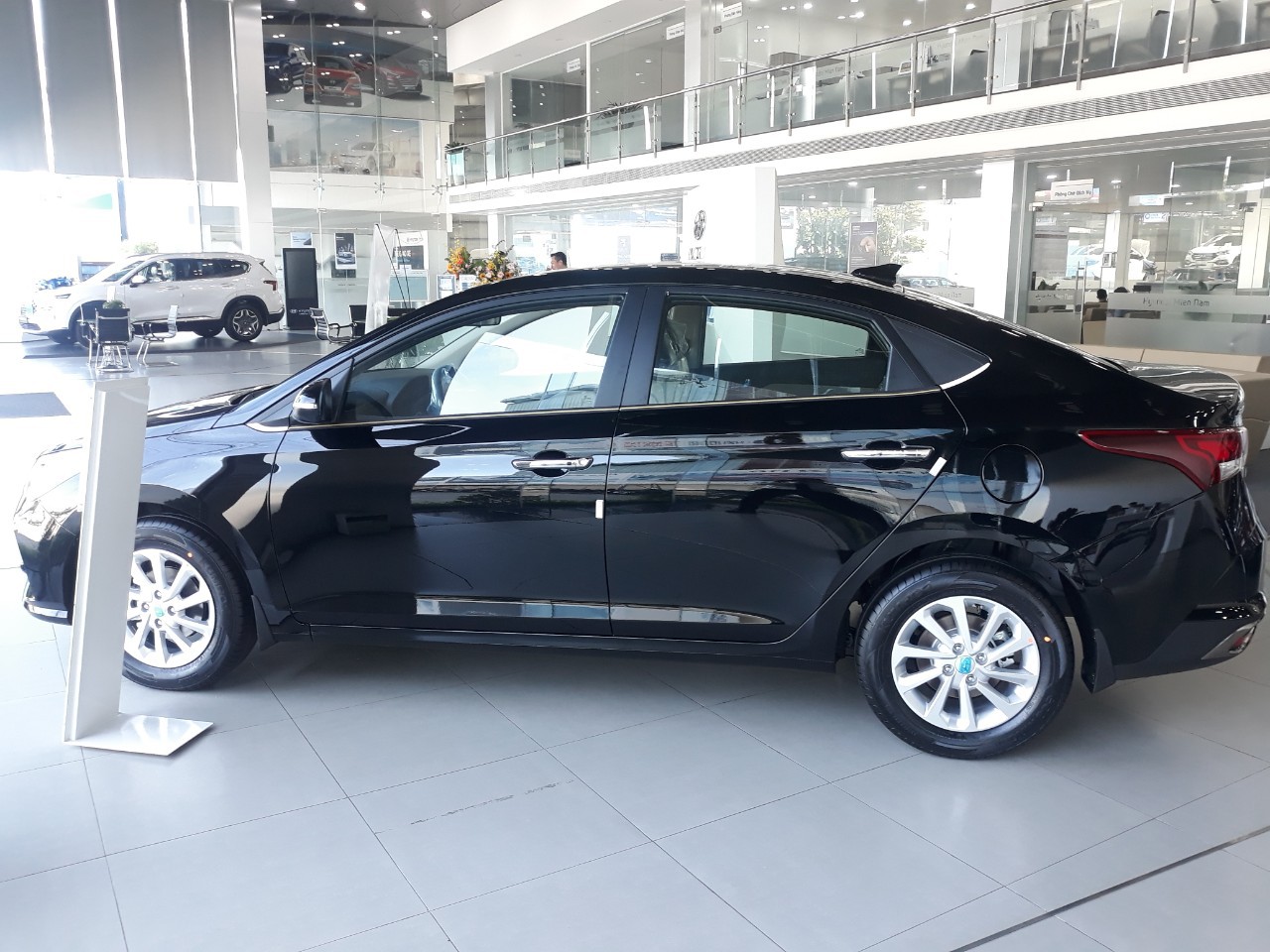 Hyundai Accent Accent 1.4 AT 2023 - ACCENT GIẢM MẠNH, XE GIAO NGAY ĐỢI GIẢM THUẾ.