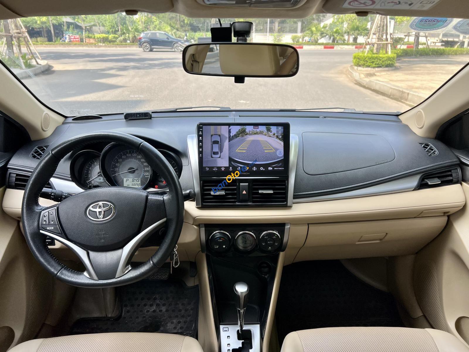 Toyota Vios 2018 - Tên tư nhân, màu trắng, biển HN, odo 5v km