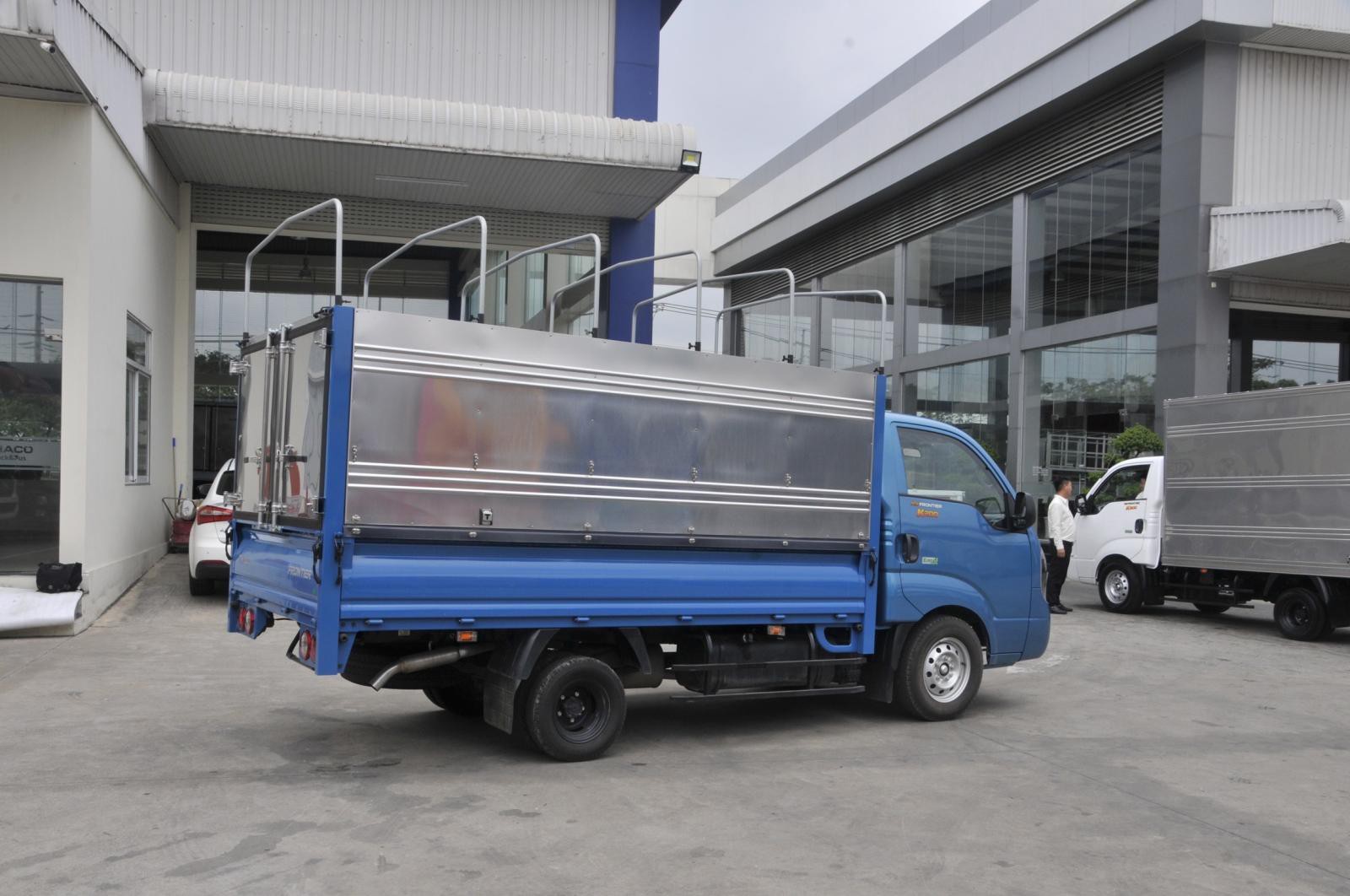 Thaco Kia K200 2023 - Cần bán Thaco Kia K200 frontier 2023, màu xanh dương mui bạt sẵn xe, trả góp 75%