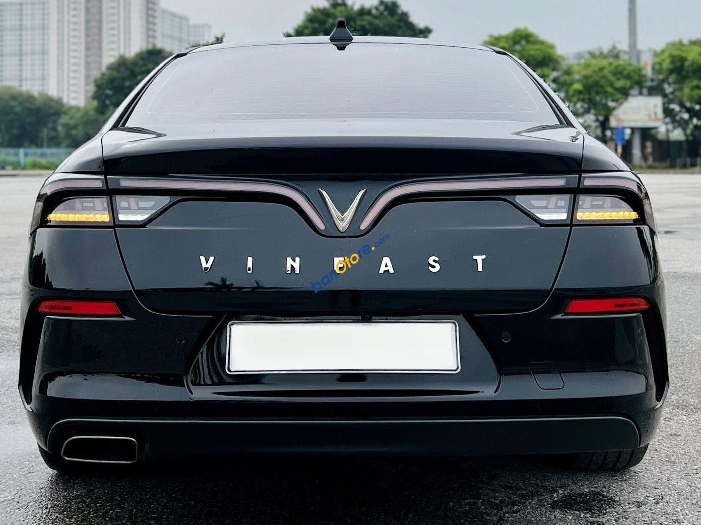 VinFast LUX A2.0 2019 - Màu đen, biển Hà Nội