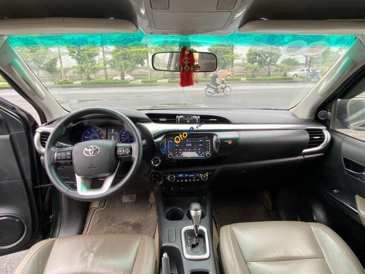 Toyota Hilux 2016 - Giá 580 tr 