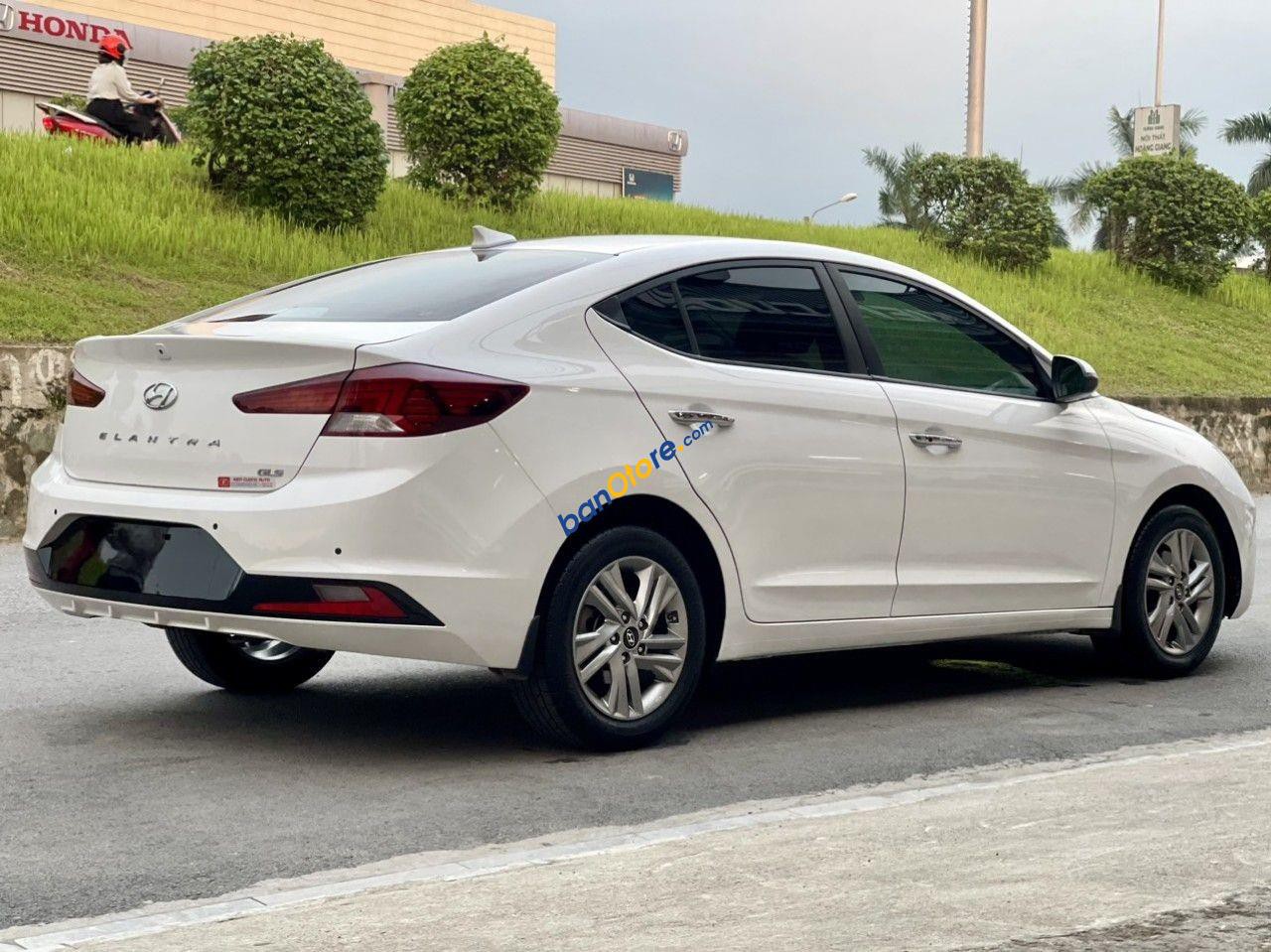 Hyundai Elantra 2019 - Giá 485 tr           