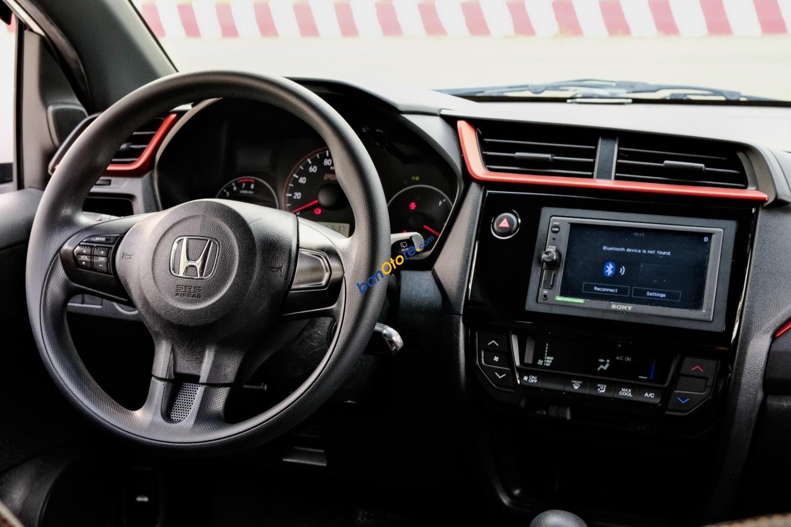 Honda Brio 2021 - Màu Trắng - Nội thất Đen