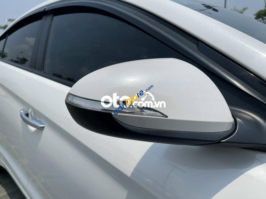 Hyundai Elantra Huyndau  sx 2018 bản 1.6AT cực mới 2018 - Huyndau Elantra sx 2018 bản 1.6AT cực mới