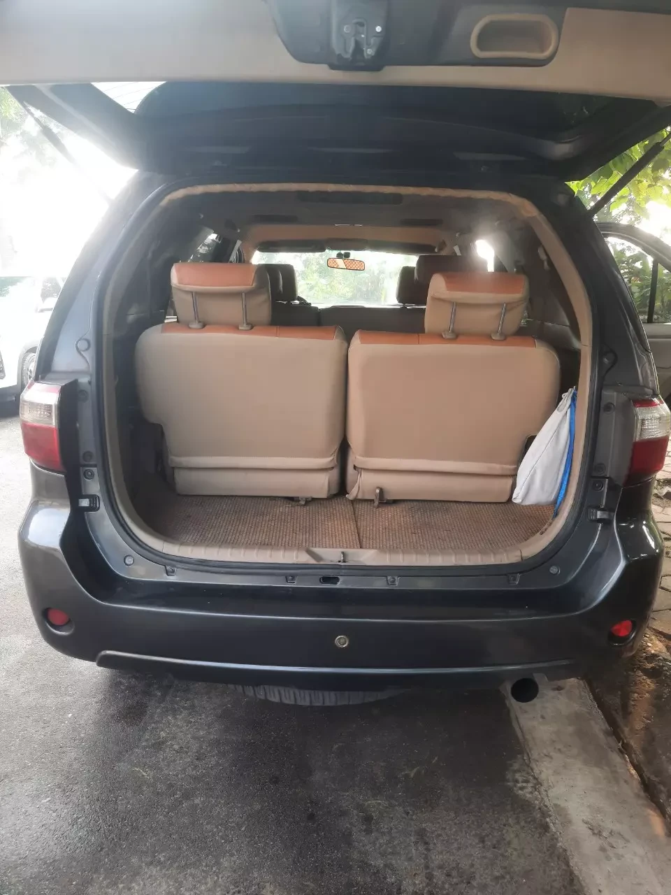 Toyota Fortuner 2009 - Gia đình chuyển đổi nghề cần bán xe