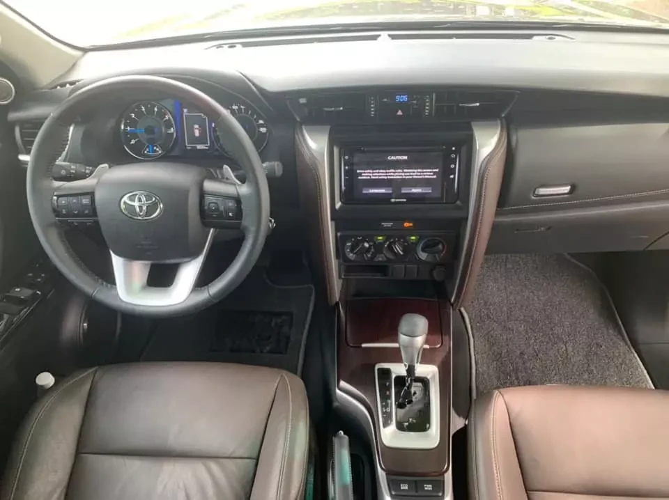Toyota Fortuner AT 2019 - Bán ô tô Toyota Fortuner AT 2019, màu xám