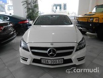 Cần bán Mercedes-Benz CLS 350 2011 - Cần bán Mercedes 350 sản xuất 2011, màu trắng đã đi 30000 km