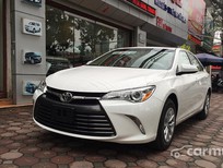 Cần bán xe Toyota Camry LE AT 2015 - Bán xe Toyota Camry LE AT đời 2015, màu trắng, nhập khẩu nguyên chiếc, giá tốt