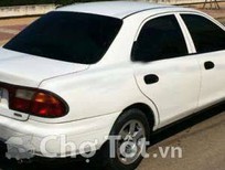 Mazda 323 1999 - Bán Mazda 323 đời 1999, màu trắng, xe nhập, xe gia đình