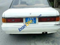 Cần bán xe Nissan Bluebird 1992 - Bán xe Nissan Bluebird đời 1992, màu trắng, 45tr
