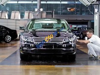 Bán xe oto Volkswagen Phaeton 2016 - Cần bán xe Volkswagen Phaeton đời 2016, màu đen, nhập khẩu chính hãng