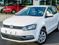 Cần bán Volkswagen Polo Hatchback 1.6L 6AT 2015 - Bán xe Volkswagen Polo Hatchback 1.6L 6AT 2015, nhập khẩu nguyên chiếc. Giá đặc biệt, số lượng có hạn