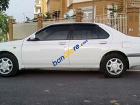 Bán Nissan Bluebird 2005 - Bán ô tô Nissan Bluebird đời 2005, màu trắng, nhập khẩu, giá 200tr