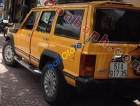 Cần bán Jeep Cherokee 1998 - Cần bán Jeep Cherokee đời 1998, màu vàng, xe nhập, giá chỉ 170 triệu