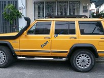 Cần bán Jeep Cherokee   1998 - Cần bán Jeep Cherokee sản xuất 1998, màu vàng, xe nhập giá cạnh tranh