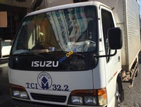 Cần bán Isuzu NKR 55LR 2002 - Cần bán xe tải thùng kín Isuzu đời 2002 màu trắng