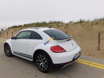 Bán xe oto Volkswagen New Beetle Dune 2016 - Cần bán xe Volkswagen New Beetle đời 2016, màu trắng, nhập khẩu chính hãng