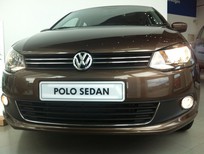 Cần bán xe Volkswagen Polo Sedan AT 2015 - Volkswagen Đà Nẵng bán Polo Sedan AT 2015, màu nâu, nhập khẩu, đẳng cấp Châu Âu, giá sốc