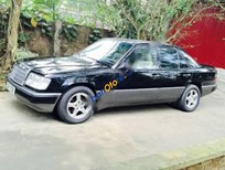 Cần bán Mercedes-Benz E230   1991 - Cần bán gấp Mercedes E230 sản xuất năm 1991, màu đen, 200tr