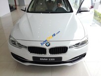 BMW 3 Series 330i 2017 - Cần bán BMW 3 Series 330i sản xuất 2017, màu trắng, xe nhập