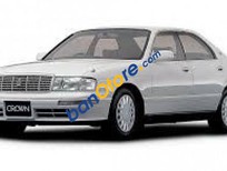 Bán xe oto Toyota Crown   2.4 MT  1993 - Cần bán lại xe Toyota Crown 2.4 MT đời 1993, màu trắng, giá tốt