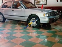 Toyota Crown 1992 - Cần bán xe Toyota Crown năm sản xuất 1992, màu bạc, nhập khẩu số sàn