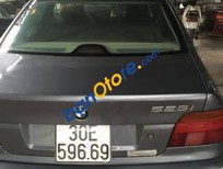 Cần bán xe BMW 5 Series 525i 2000 - Bán xe BMW 5 Series 525i 2000, màu xám, xe cũ đang sử dụng tốt